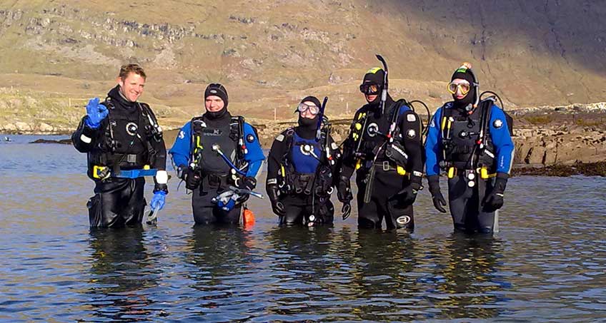Drysuit divers